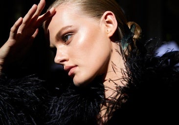 La crema de día perfecta: una crema hidratante con efecto colorante, con pigmentos coloreados y reafirmantes.